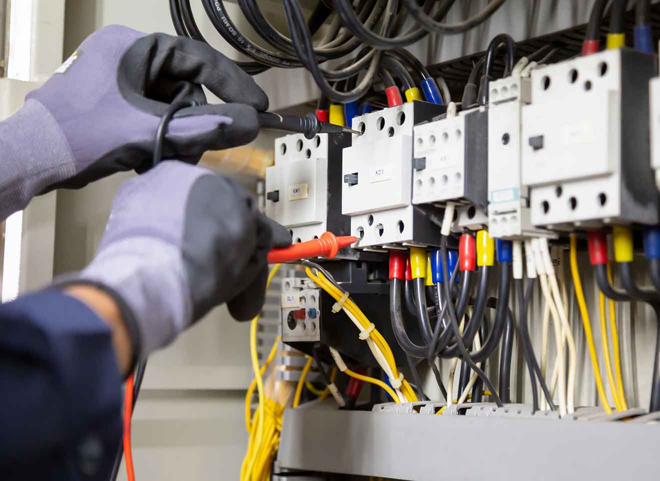 EIA-servicios-electricidad-industrial-20