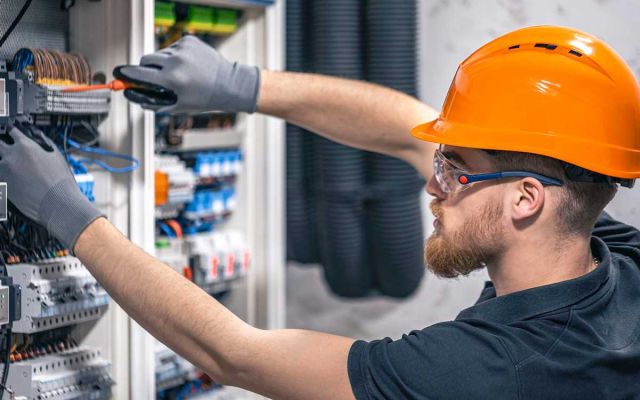 Electricidad-industrial-eia14-web2